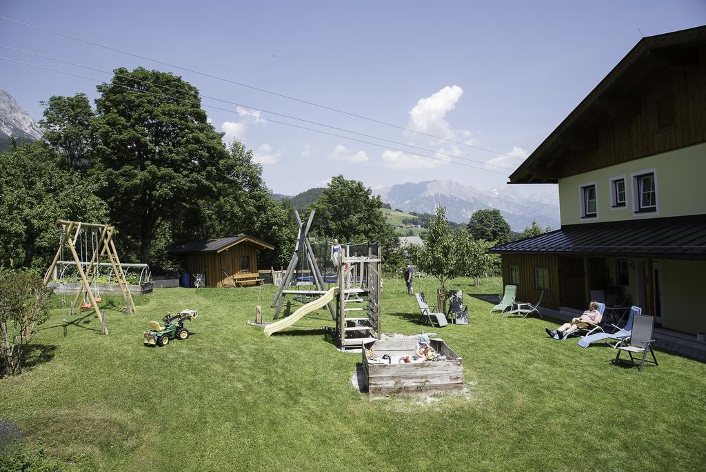 Gasthof Brentwirt Guest House Леоганг Екстериор снимка