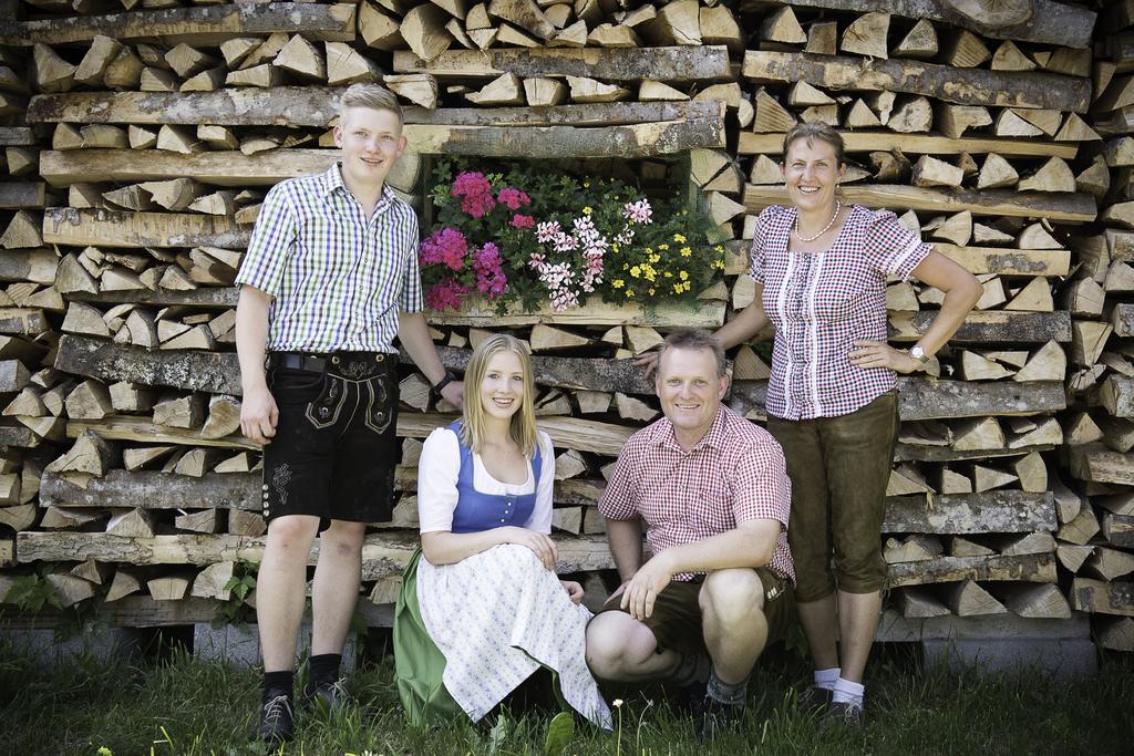 Gasthof Brentwirt Guest House Леоганг Екстериор снимка