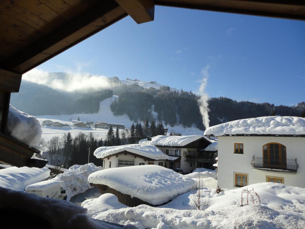 Gasthof Brentwirt Guest House Леоганг Стая снимка