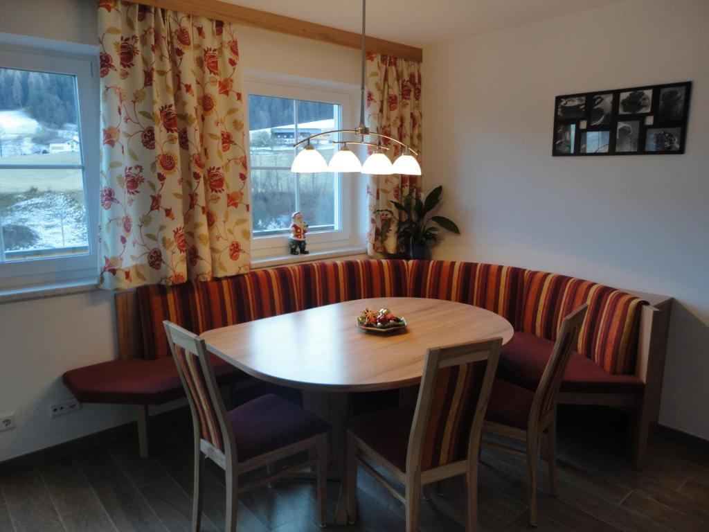 Gasthof Brentwirt Guest House Леоганг Стая снимка